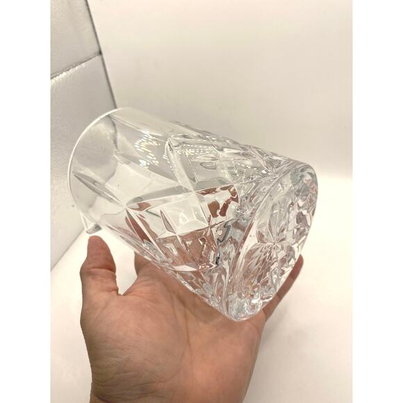 Viski Lead Free Crystal Pedestal Cocktail Mixing Glass - 4.2 x 3.65 x 5.5” NIB - Picture 7 of 13